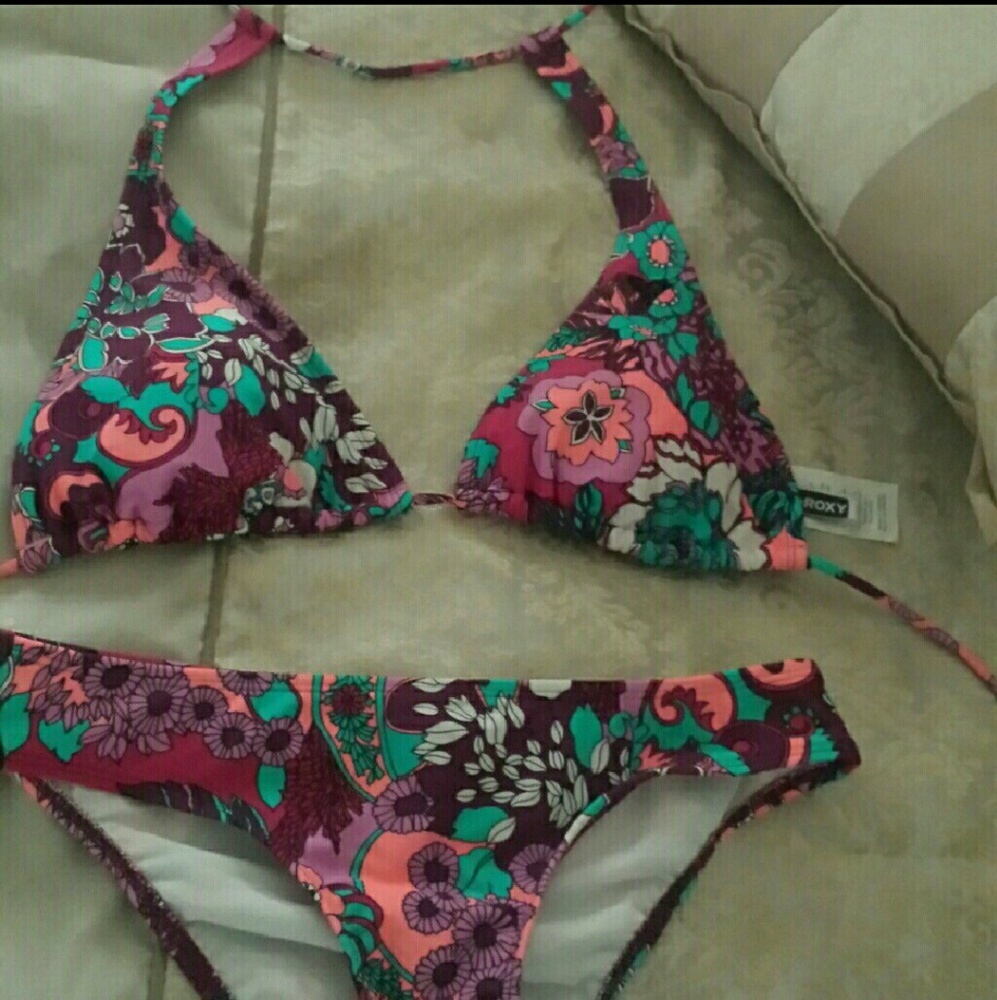 Roxy floral bikini